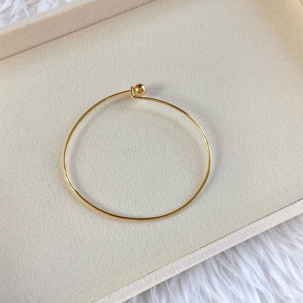 Gold Bangle - Picture 2 of 4